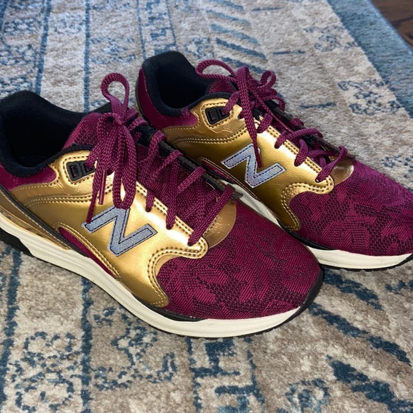 New Balance 1550 Sneakers - Picture 2 of 8